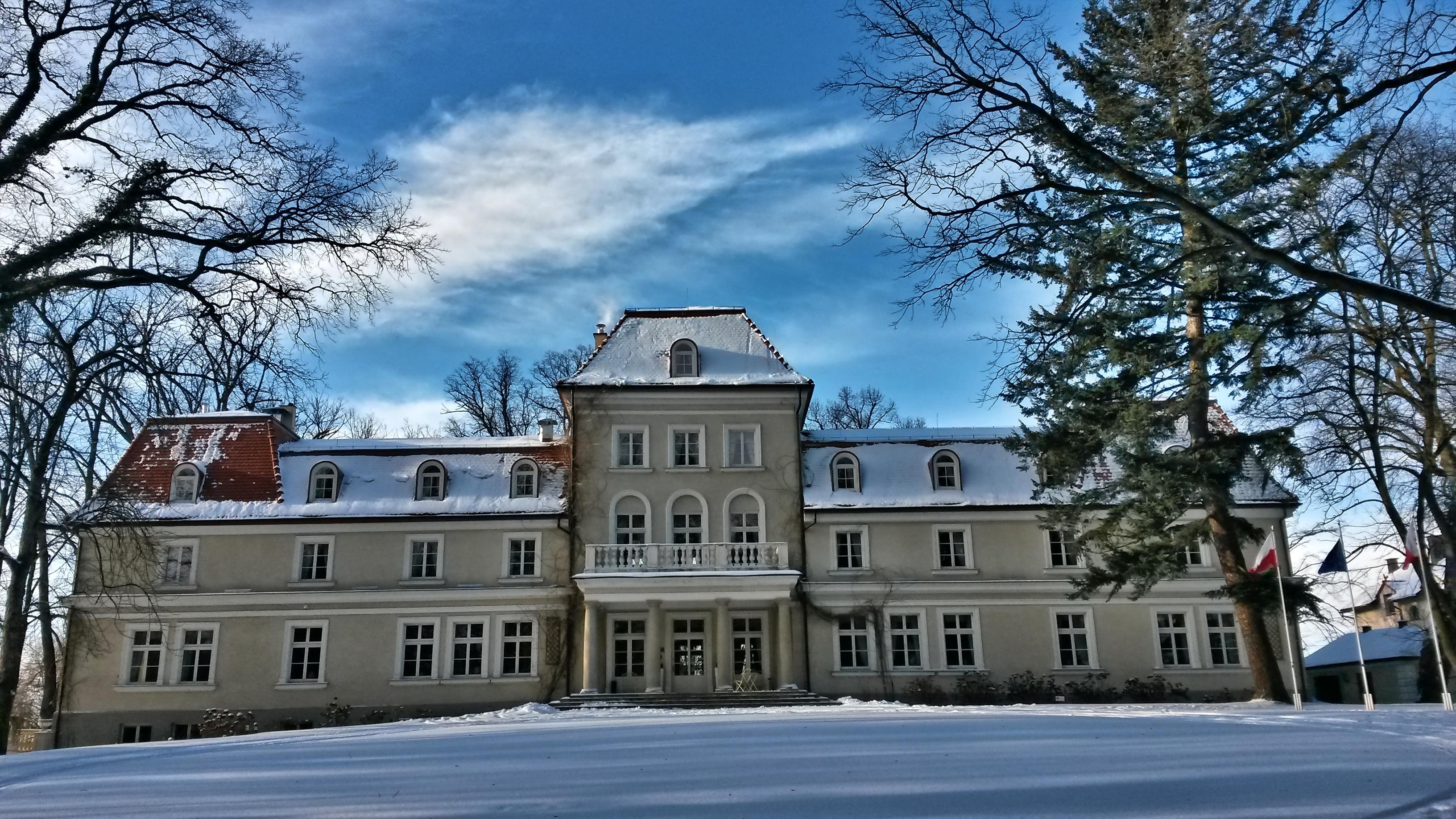 Dwor Sierakow Hotel Exterior photo