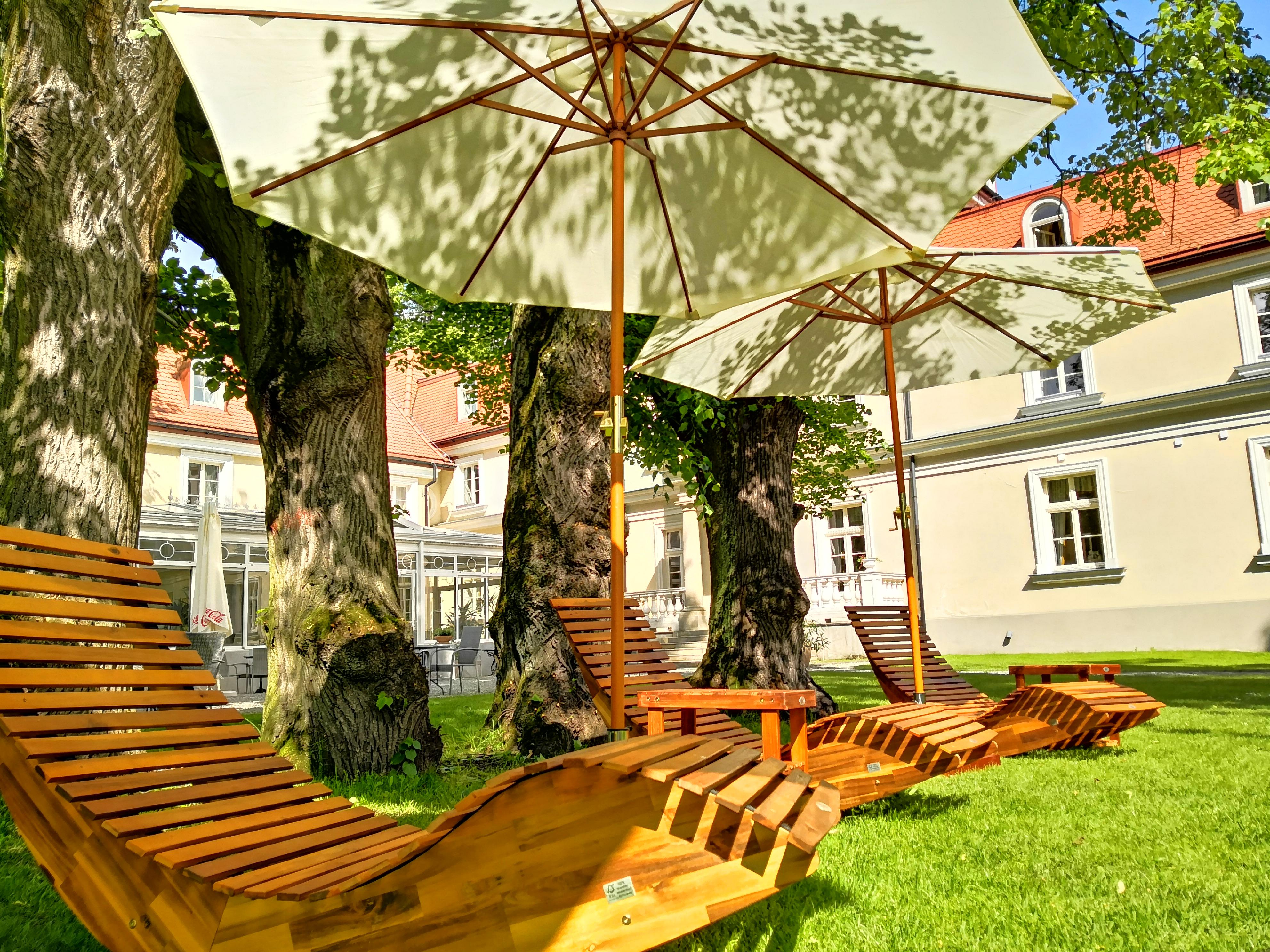 Dwor Sierakow Hotel Exterior photo